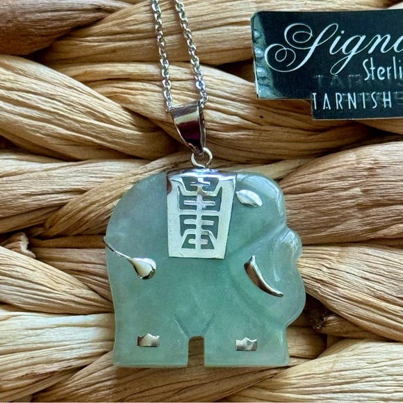 Jade Elephant Pendant 925 Sterling Silver Necklace - Picture 3 of 7